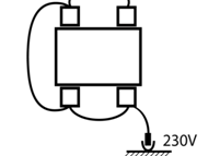 Particularly practical: A battery charger and a charging cable are integrated at each column. To enable charging to be even faster and easier, several lifting columns can be linked to each other via their charging cables and charged via a 230V mains supply.